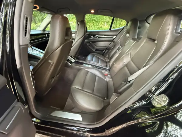 Porsche Panamera S E-Hybrid 34