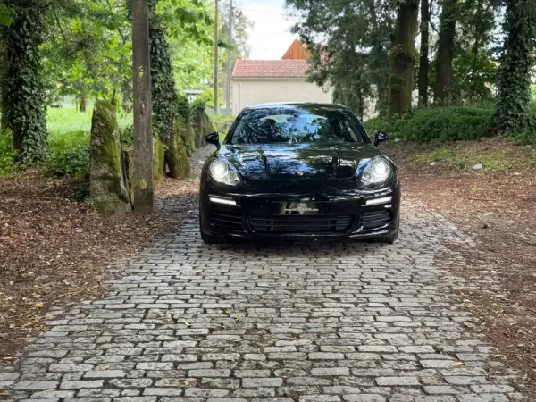Porsche Panamera S E-Hybrid 60