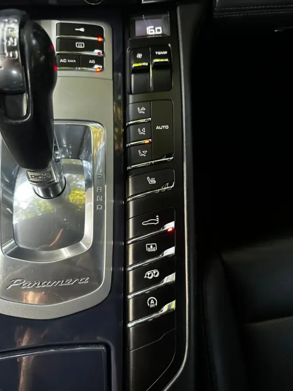 Porsche Panamera S PDK 23