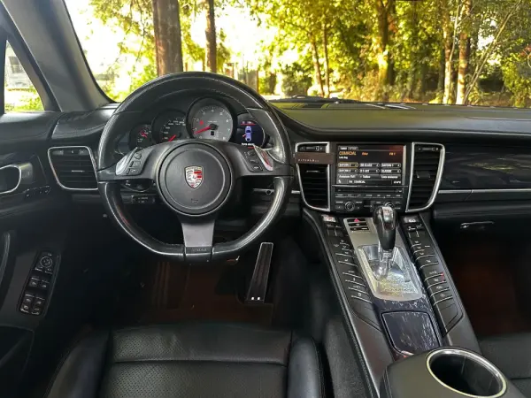 Porsche Panamera S PDK 29
