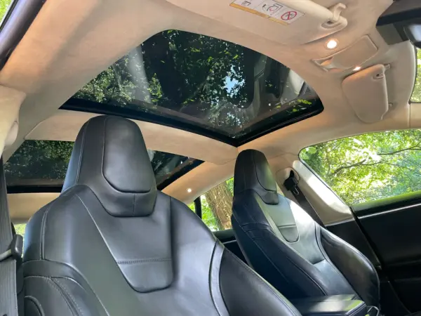 Tesla Model S 90D 14