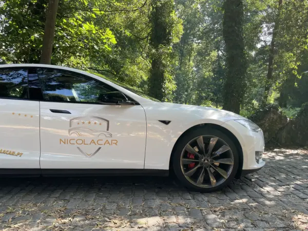 Tesla Model S 90D 45