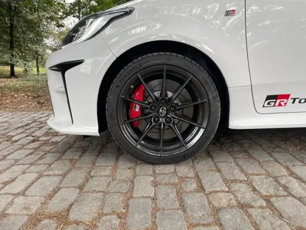 Toyota GR Yaris c/ High-Performance-Pack 10