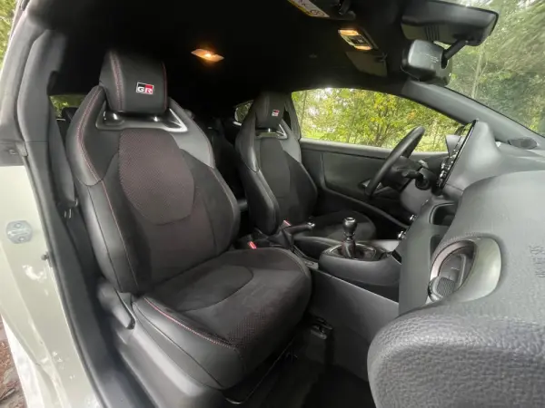 Toyota GR Yaris c/ High-Performance-Pack 19