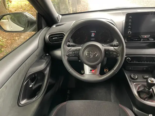 Toyota GR Yaris c/ High-Performance-Pack 21
