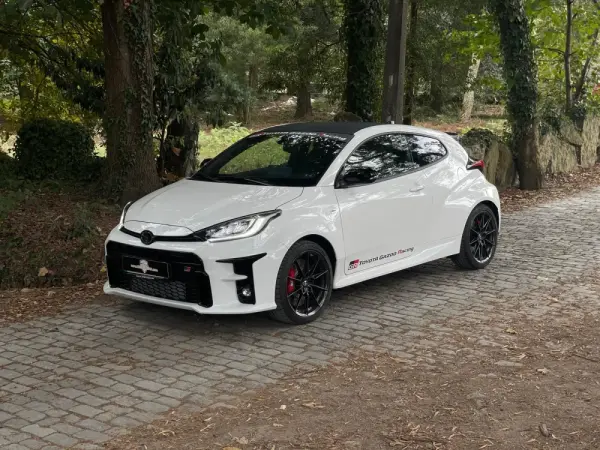 Toyota GR Yaris c/ High-Performance-Pack 42