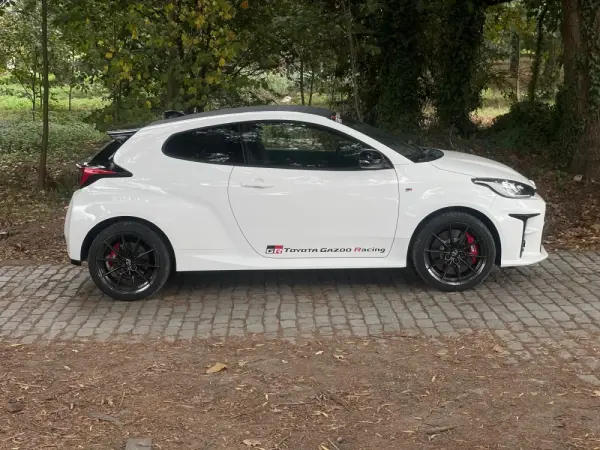 Toyota GR Yaris c/ High-Performance-Pack 48