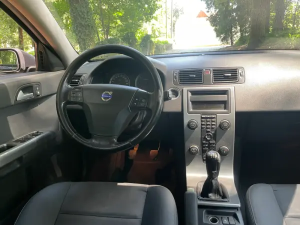 Volvo V50 2.0 D Nível 2 24