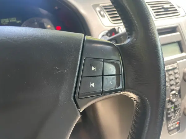 Volvo V50 2.0 D Nível 2 33