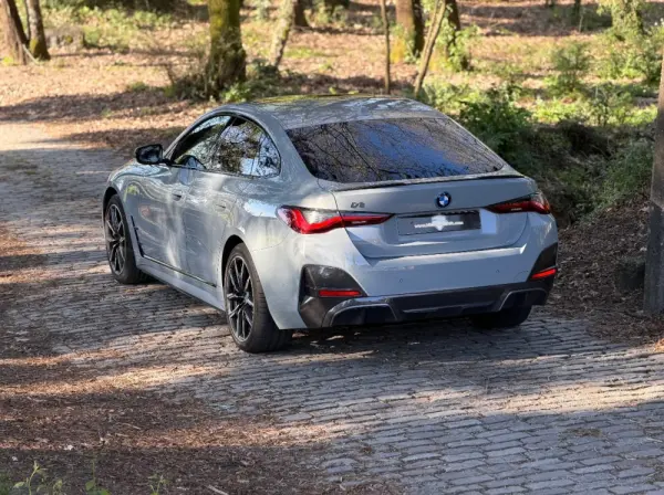 BMW i4 eDrive40 Pack Desportivo M Pro 4