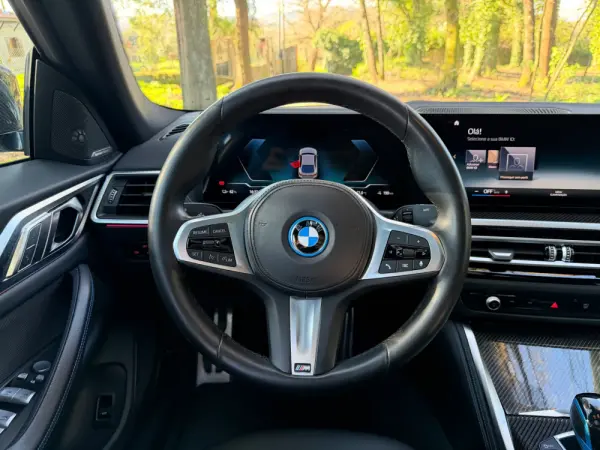 BMW i4 eDrive40 Pack Desportivo M Pro 13