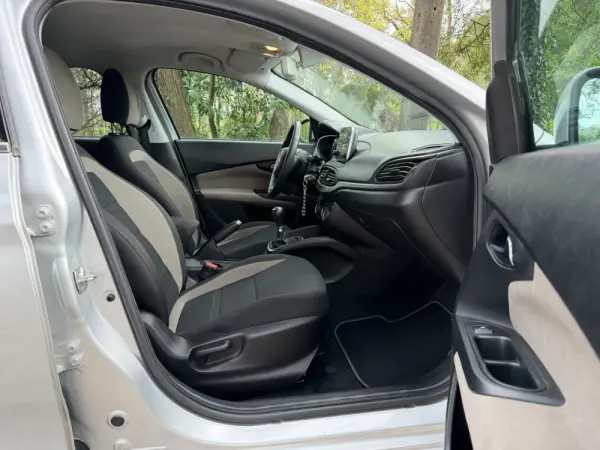 Fiat Tipo 1.3 M-Jet Lounge 10