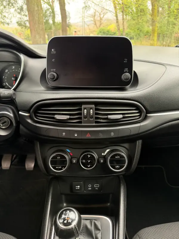 Fiat Tipo 1.3 M-Jet Lounge 16