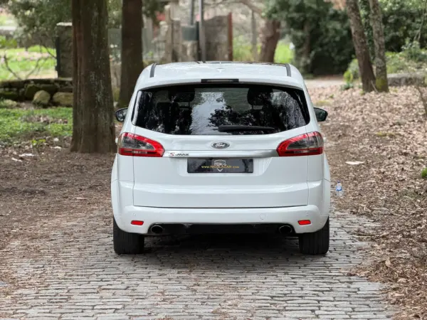 Ford S-Max 2.0 TDCi Titanium 7L 5