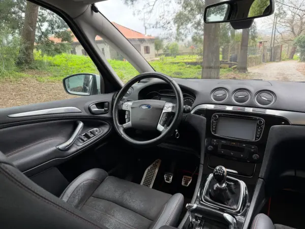Ford S-Max 2.0 TDCi Titanium 7L 16
