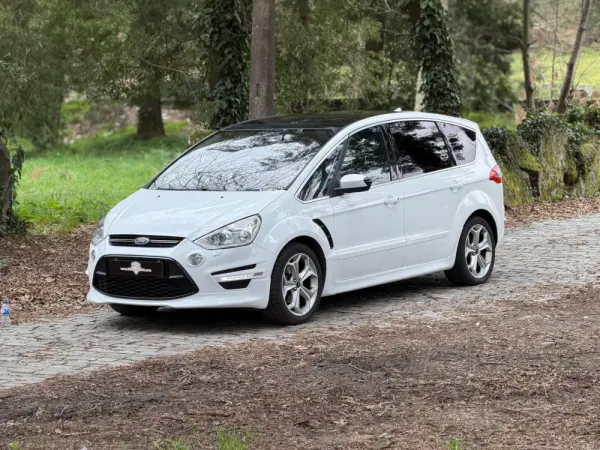Ford S-Max 2.0 TDCi Titanium 7L 33