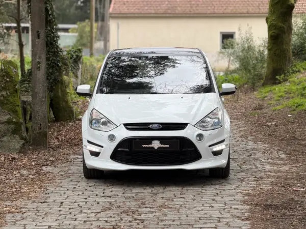 Ford S-Max 2.0 TDCi Titanium 7L 37