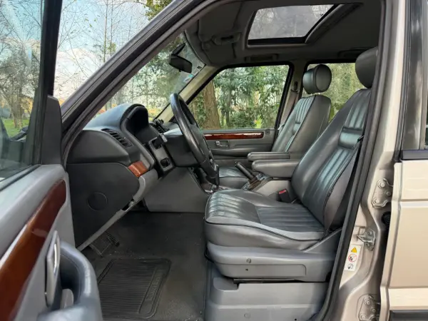 Land Rover Range Rover Outro 18