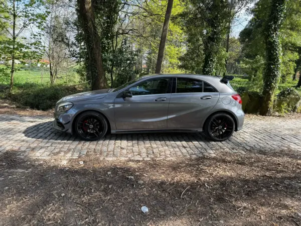 Mercedes-Benz A 180 d AMG Line 9