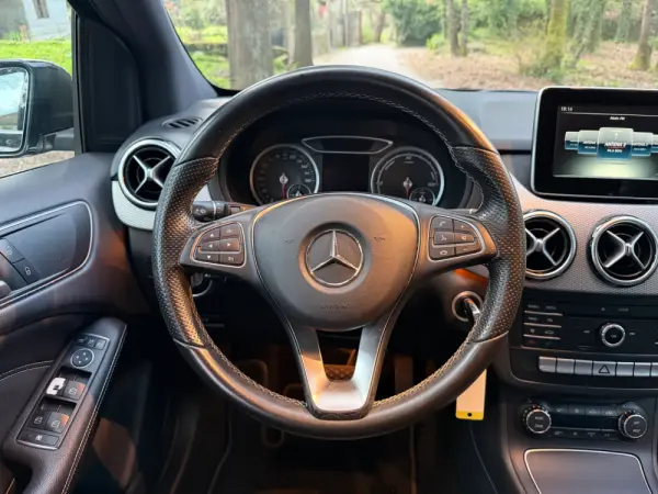 Mercedes-Benz B 250 e Electric Drive 11