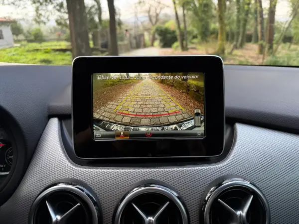 Mercedes-Benz B 250 e Electric Drive 18