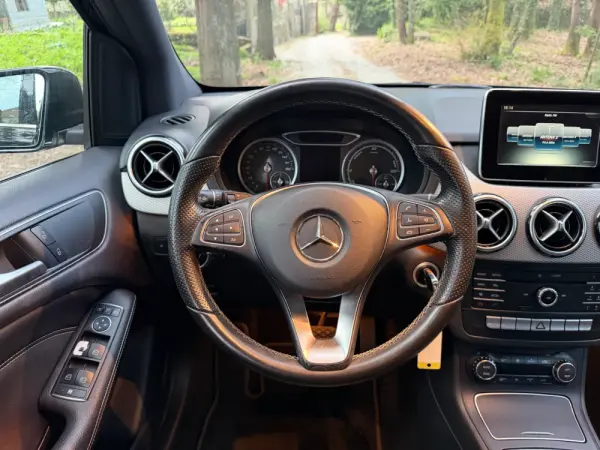 Mercedes-Benz B 250 e Electric Drive 28