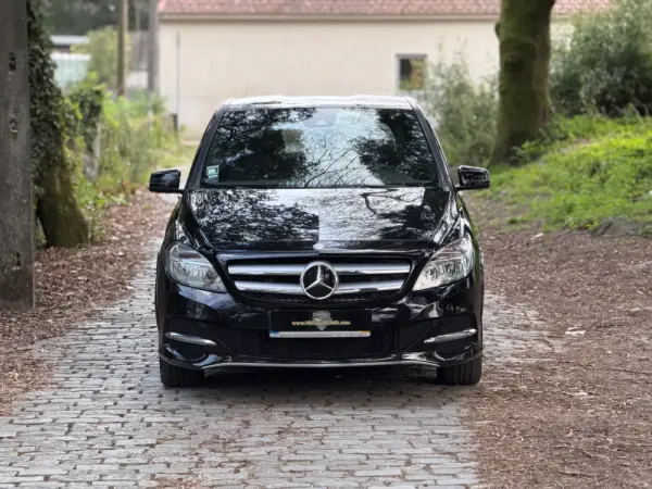 Mercedes-Benz B 250 e Electric Drive 32