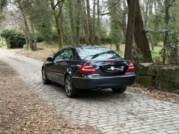 Mercedes-Benz CLK 240 Outro 4