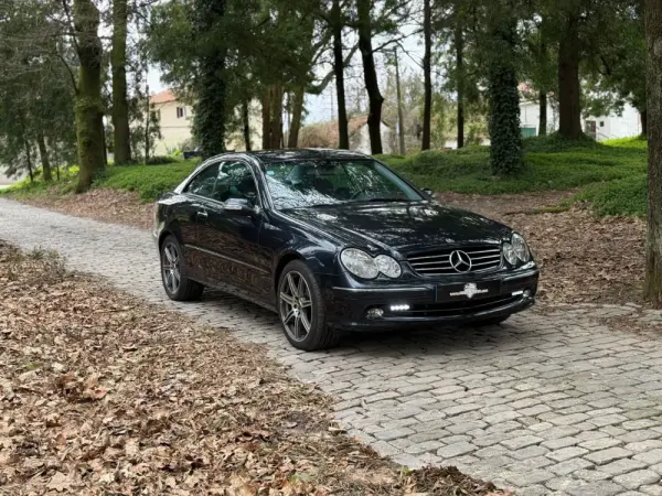 Mercedes-Benz CLK 240 Outro 19