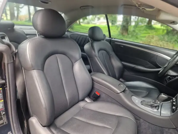 Mercedes-Benz CLK 240 Outro 24