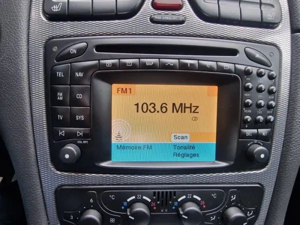 Mercedes-Benz CLK 240 Outro 39
