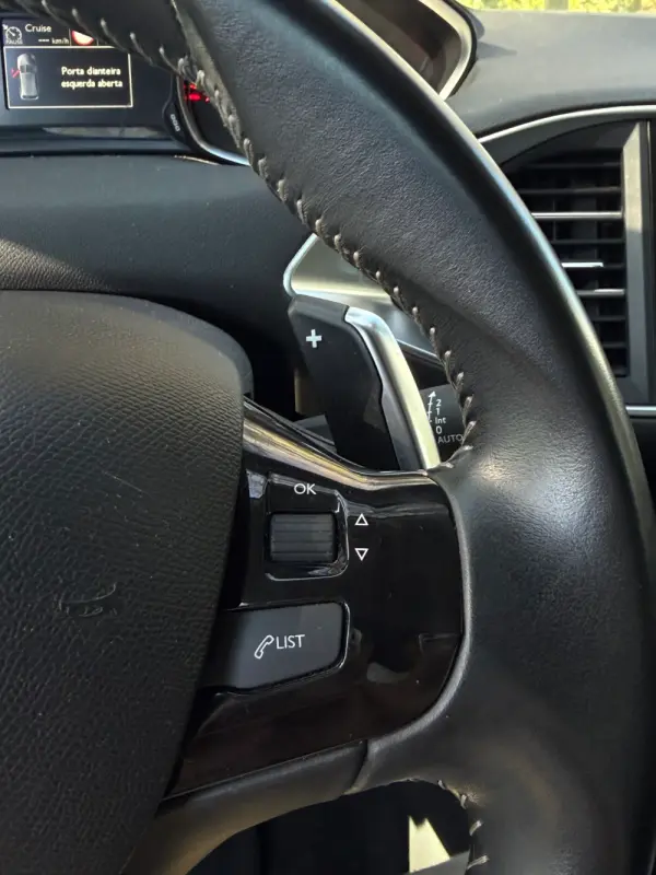 Peugeot 308 1.2 PureTech Allure EAT8 14