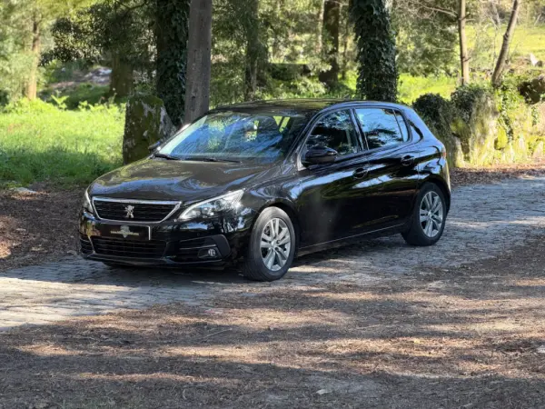 Peugeot 308 1.2 PureTech Allure EAT8 34