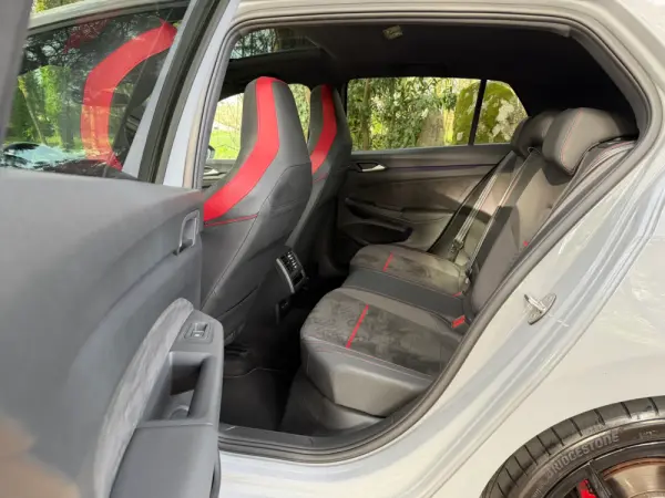 Volkswagen Golf 2.0 TSI GTI Clubsport DSG 29