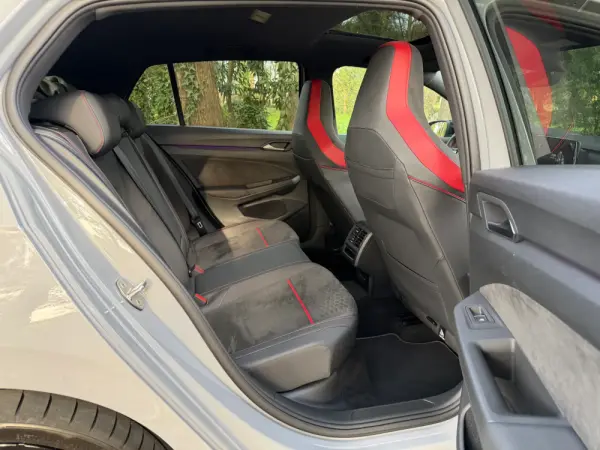 Volkswagen Golf 2.0 TSI GTI Clubsport DSG 34