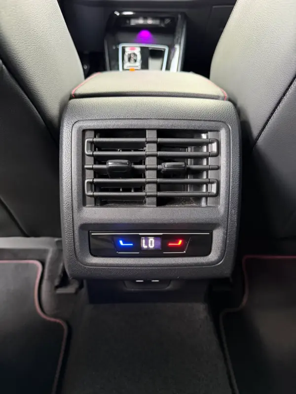 Volkswagen Golf 2.0 TSI GTI Clubsport DSG 41