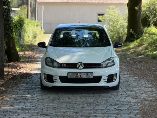 Volkswagen Golf 2.0 TSi GTI 2