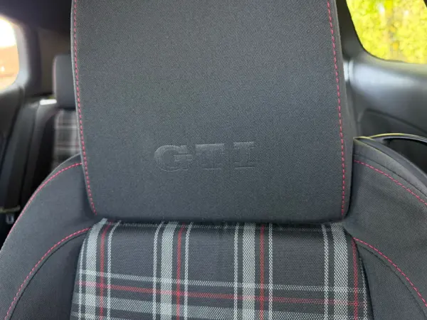 Volkswagen Golf 2.0 TSi GTI 4