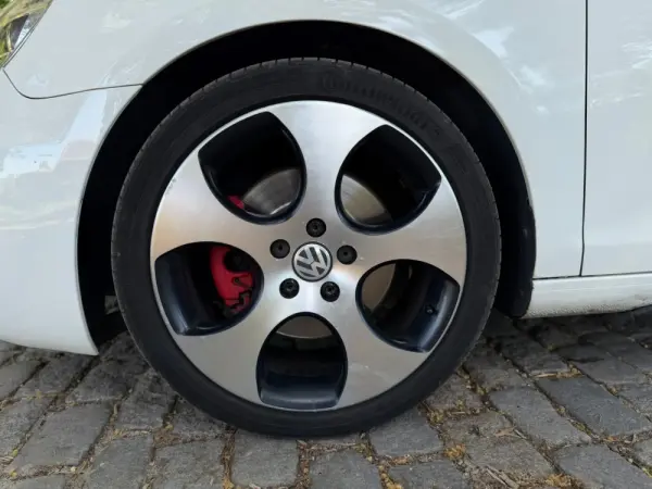 Volkswagen Golf 2.0 TSi GTI 27