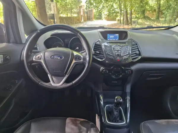 Ford EcoSport 1.0 EcoBoost Titanium 17