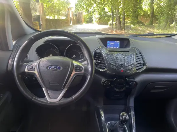 Ford EcoSport 1.0 EcoBoost Titanium 25