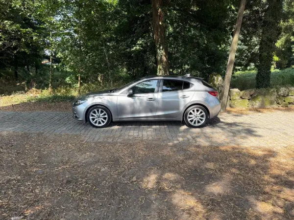 Mazda 3 M3 1.5 Sky-D Exc.P.L.+P.HT Navi 9