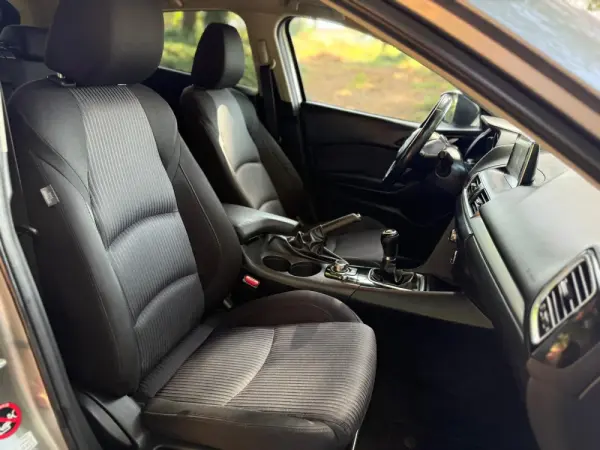 Mazda 3 M3 1.5 Sky-D Exc.P.L.+P.HT Navi 32
