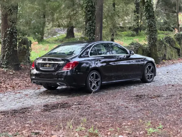 Mercedes-Benz C 300 h AMG Line 4