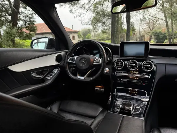 Mercedes-Benz C 300 h AMG Line 10