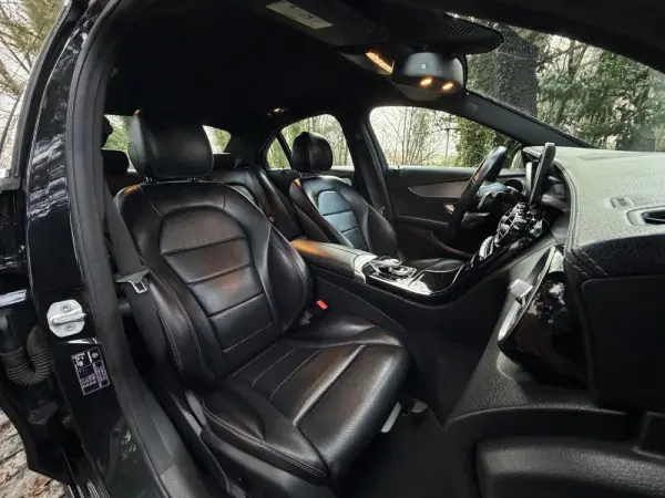 Mercedes-Benz C 300 h AMG Line 24