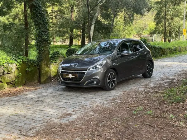 Peugeot 208 PureTech 82 Start & Stop Allure 22