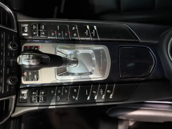 Porsche Panamera S E-Hybrid 24