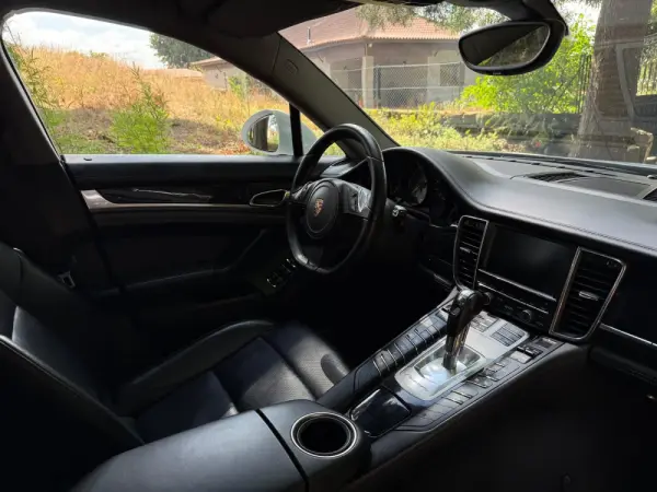 Porsche Panamera S E-Hybrid 36