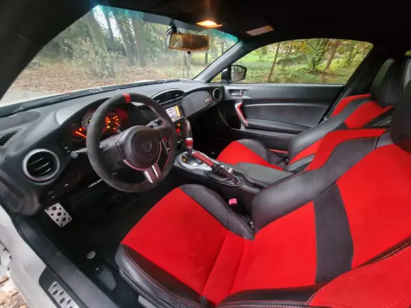 Toyota GT86 2.0D-4S Sport AT 12